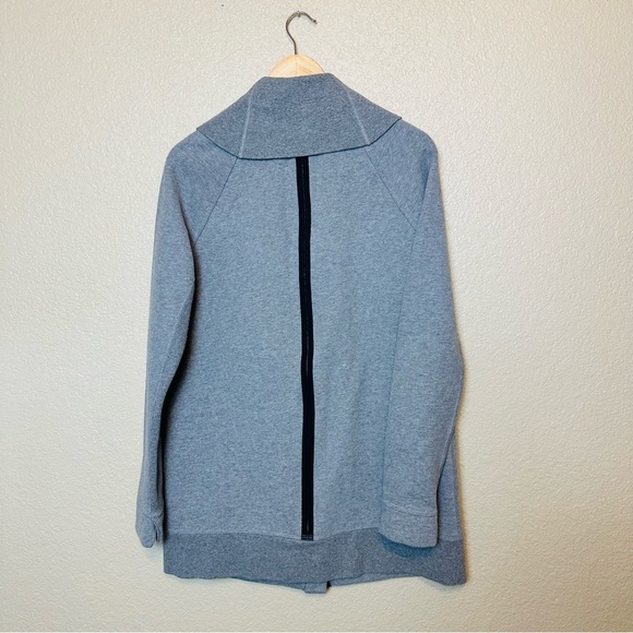 Lululemon Athletica yin to my yang cardi sweatshirt jacket gray and black size 6 - Picture 5 of 7